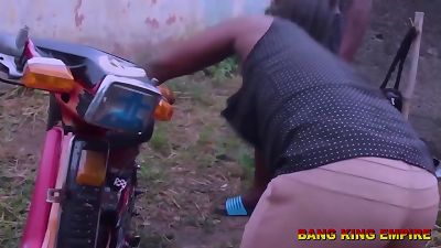 AN AFRICAN ebony wife GOT pulverized IN A LOCAL ghetto field - hardcore big black cock hook-up