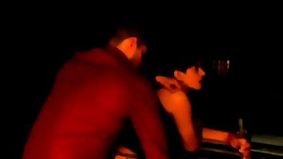 ME ENCONTRE  AL  VECINO  EN  EL ASENSOR , LE CHUPE LA PIJA  Y ME LO COJI AHI, DE PREMIO   ME DESTROZO  EL  donk  EN  EL BALCON  DE CASA